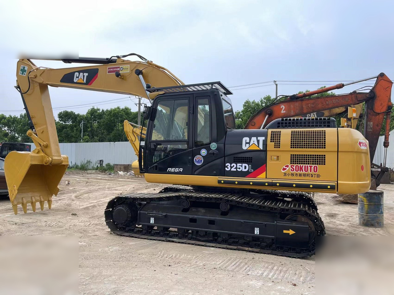 CATERPILLAR 325DL - מחפר סורק: תמונה 1 CATERPILLAR 325DL - מחפר סורק: תמונה 1