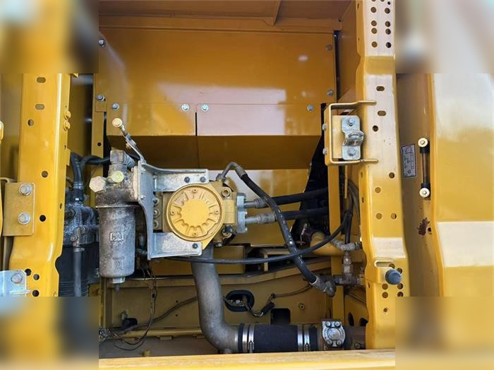 מחפר סורק CATERPILLAR 330: תמונה 7