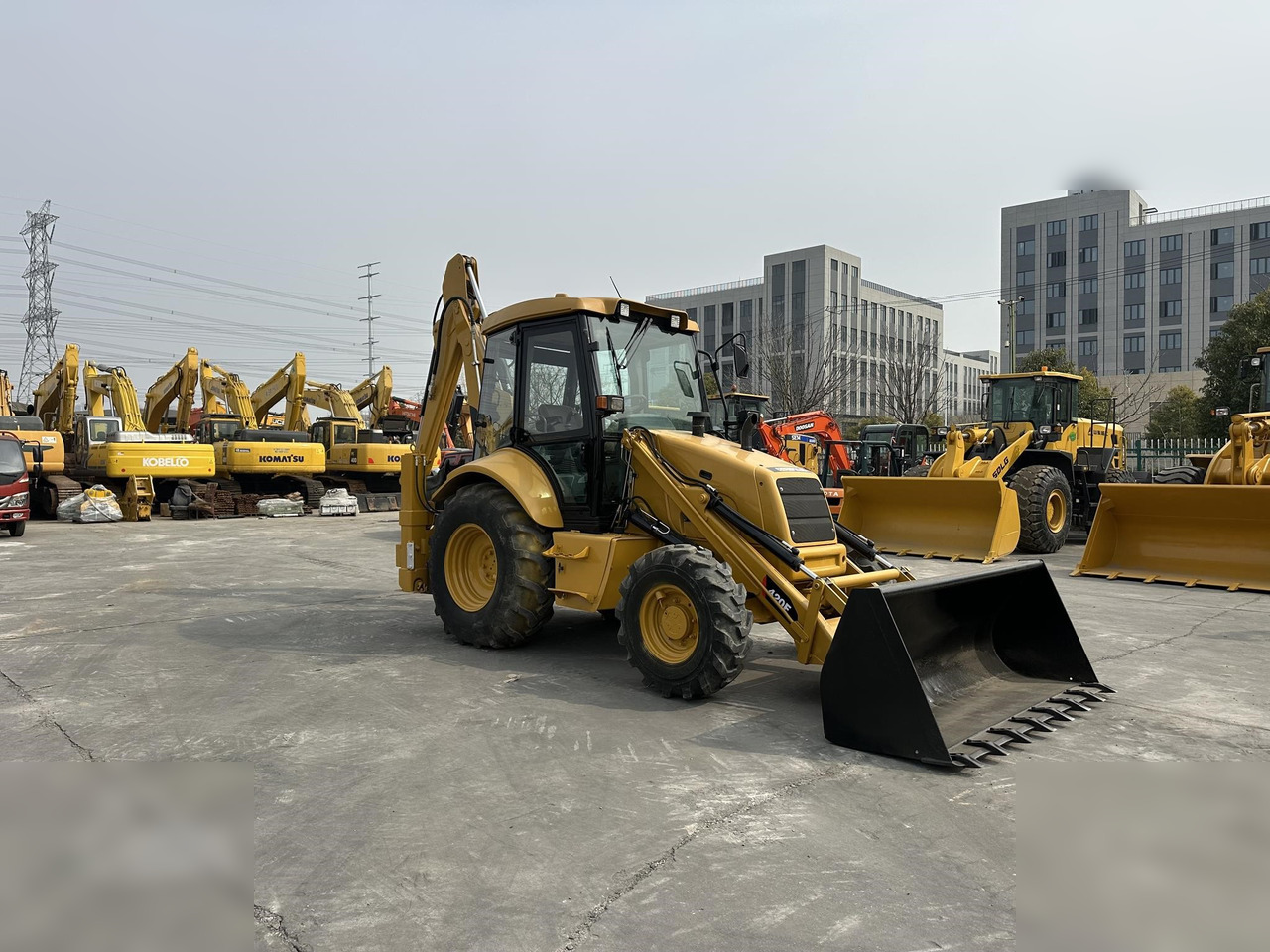 CATERPILLAR 420F - מחפרון: תמונה 3 CATERPILLAR 420F - מחפרון: תמונה 3