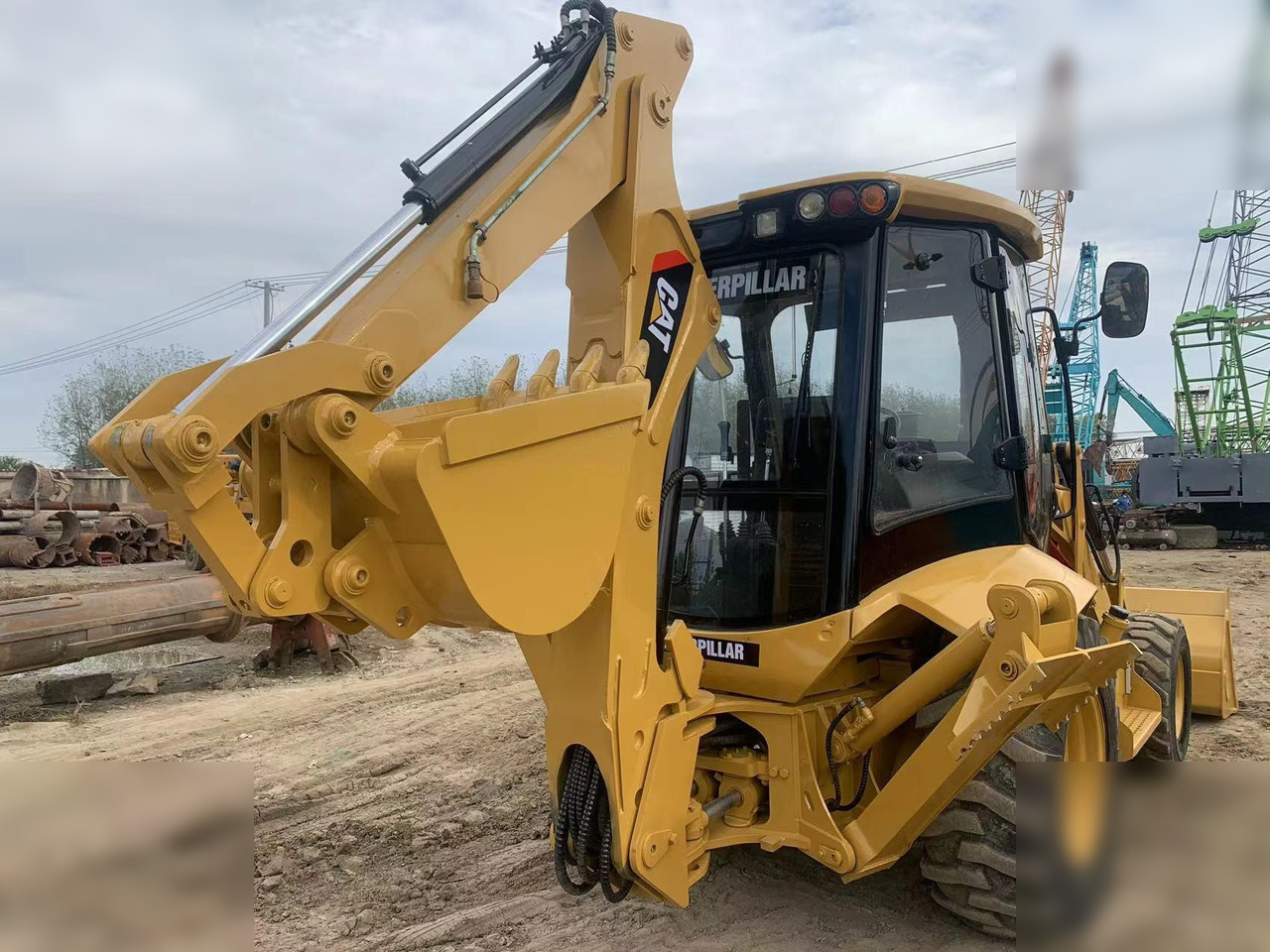 CATERPILLAR 420F - מחפרון: תמונה 5 CATERPILLAR 420F - מחפרון: תמונה 5