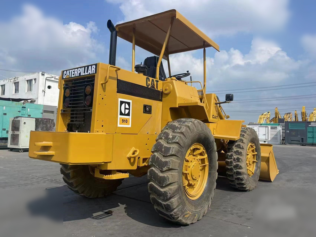 CATERPILLAR 910 - מעמיס גלגלים: תמונה 4 CATERPILLAR 910 - מעמיס גלגלים: תמונה 4