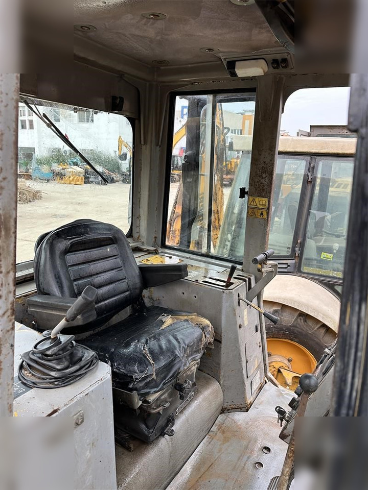 דחפור CATERPILLAR D6G2 XL: תמונה 6