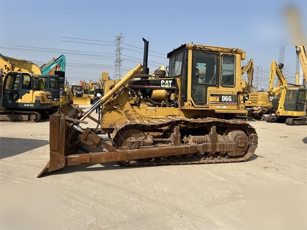CATERPILLAR D6G - דחפור: תמונה 3 CATERPILLAR D6G - דחפור: תמונה 3