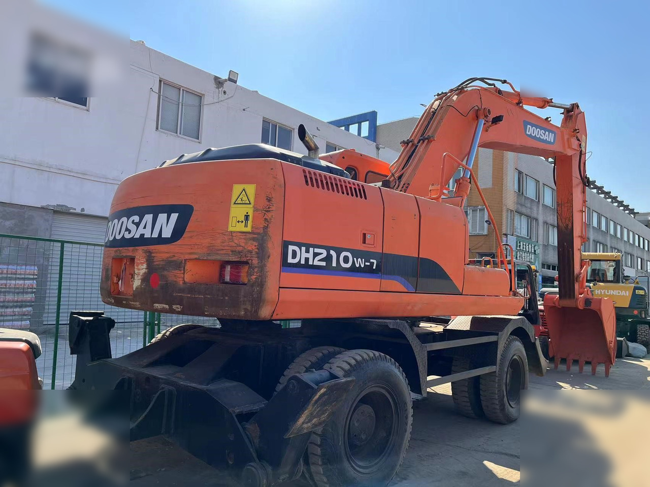 DOOSAN DH210W-7 - מחפר גלגלים: תמונה 2 DOOSAN DH210W-7 - מחפר גלגלים: תמונה 2