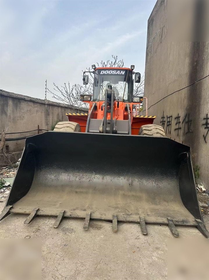 DOOSAN DL503 - מעמיס גלגלים: תמונה 3 DOOSAN DL503 - מעמיס גלגלים: תמונה 3