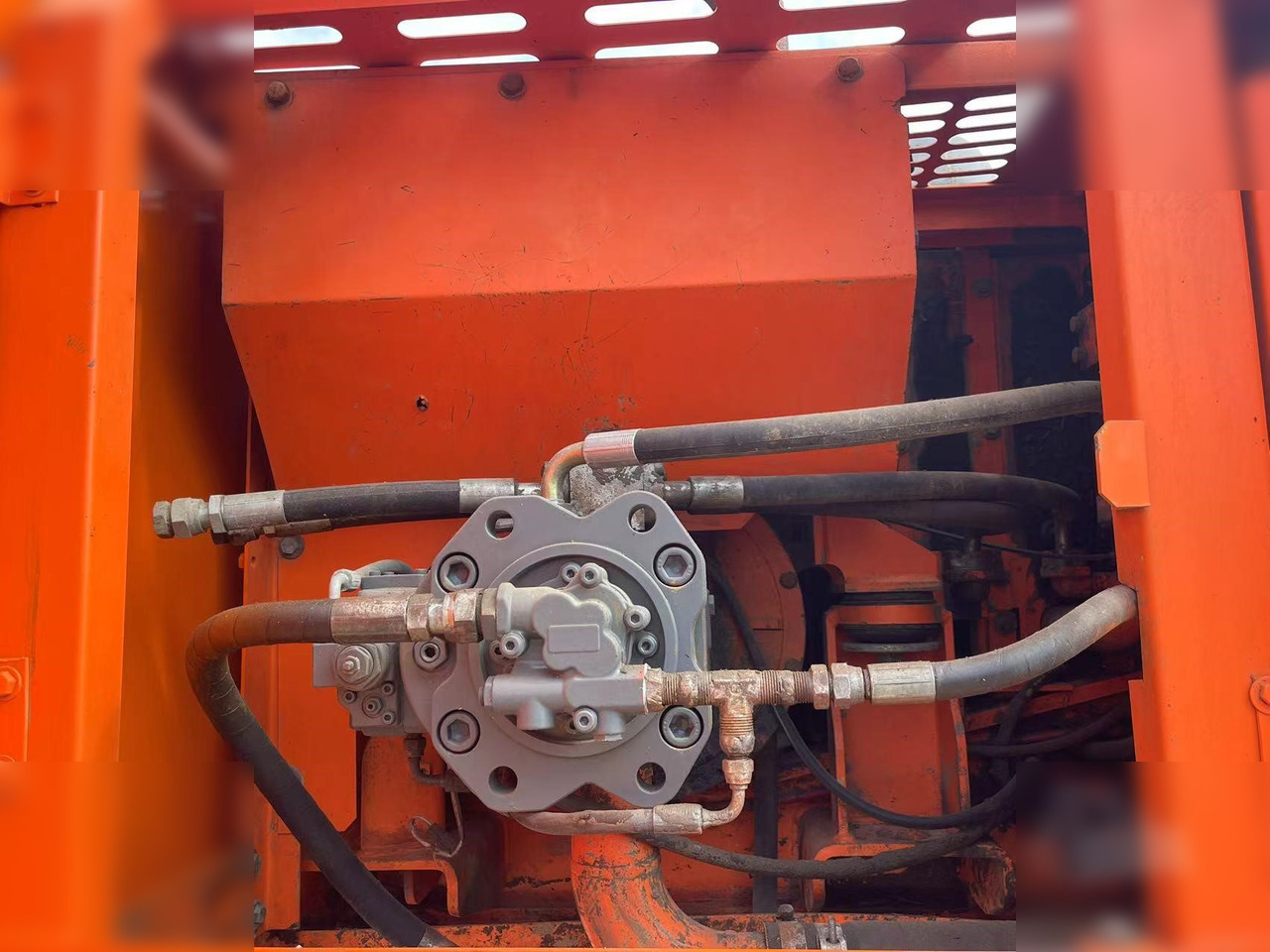 DOOSAN DX225 LCA - מחפר סורק: תמונה 3 DOOSAN DX225 LCA - מחפר סורק: תמונה 3