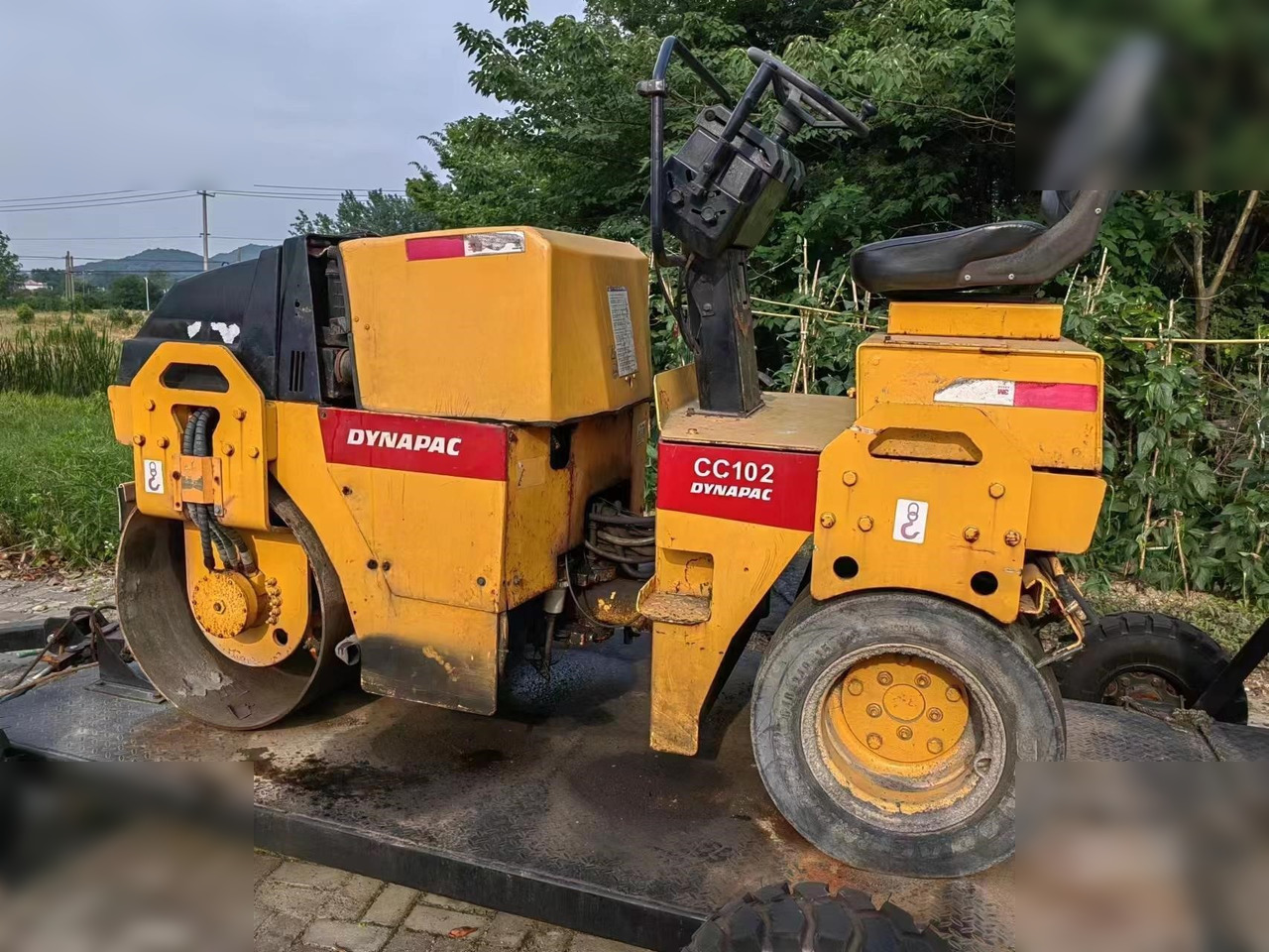 DYNAPAC CC102 II - רולר: תמונה 1 DYNAPAC CC102 II - רולר: תמונה 1