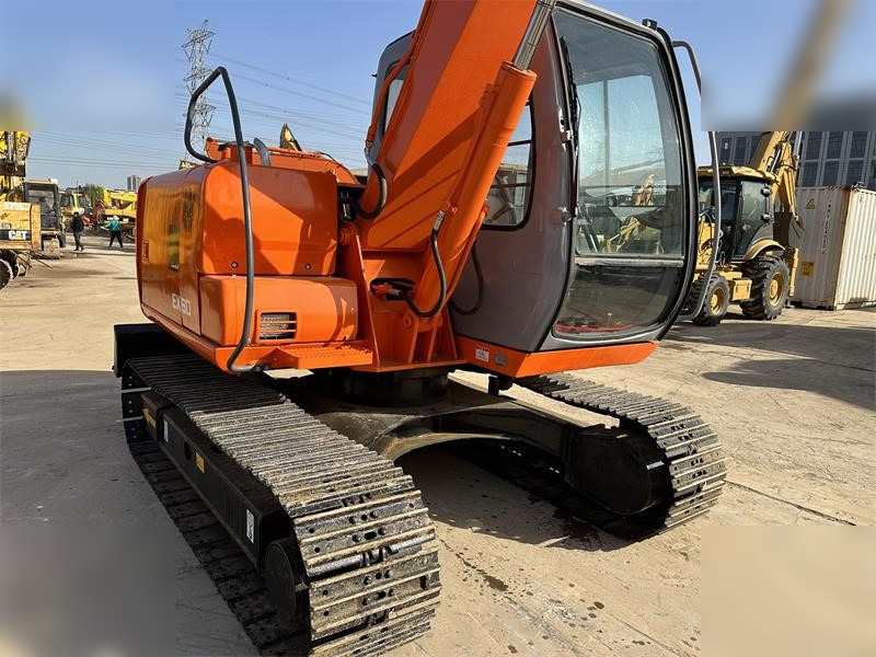 HITACHI EX60-5 - מחפר סורק: תמונה 3 HITACHI EX60-5 - מחפר סורק: תמונה 3