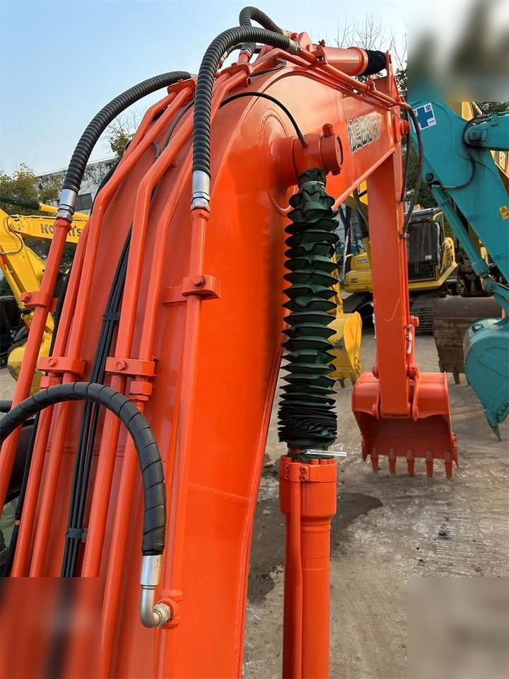 HITACHI ZX200-3G - מחפר סורק: תמונה 4 HITACHI ZX200-3G - מחפר סורק: תמונה 4