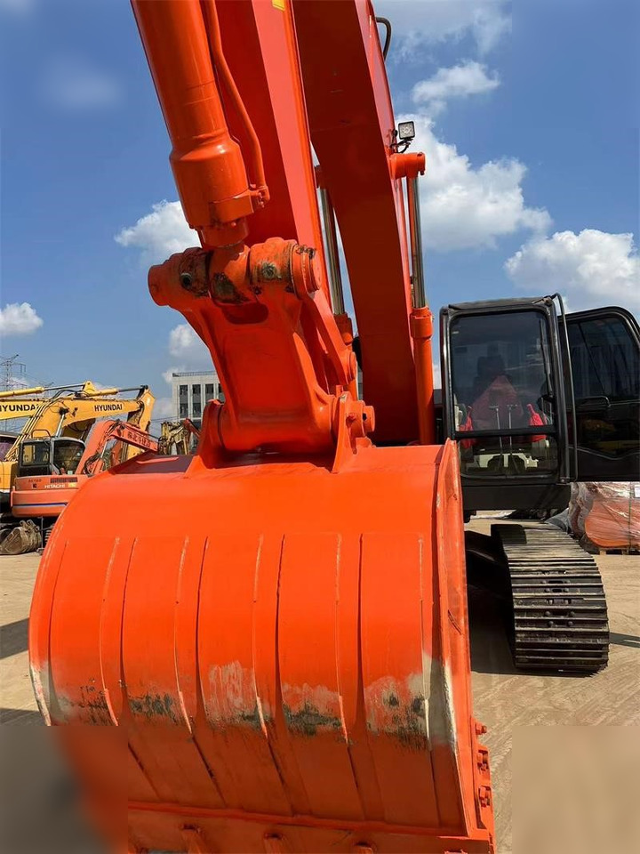 מחפר סורק HITACHI ZX240-3: תמונה 8