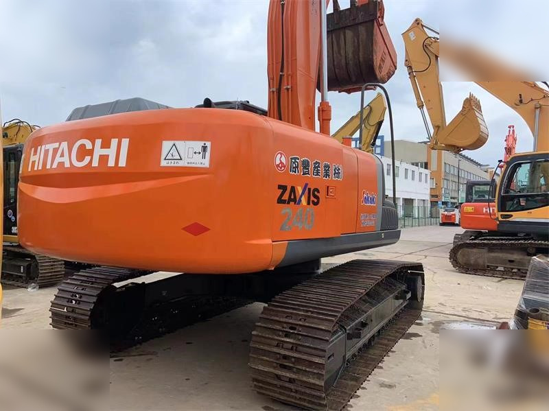 HITACHI ZX240-3 - מחפר סורק: תמונה 1 HITACHI ZX240-3 - מחפר סורק: תמונה 1