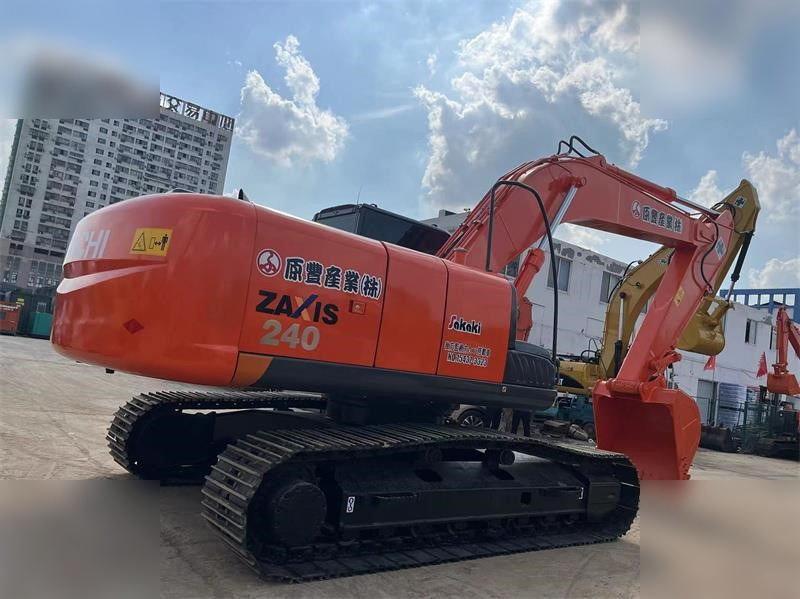 HITACHI ZX240-3 - מחפר סורק: תמונה 2 HITACHI ZX240-3 - מחפר סורק: תמונה 2