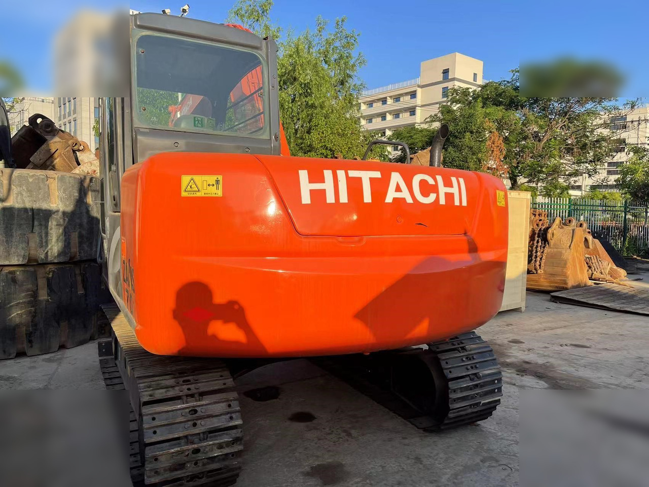 HITACHI ZX70 - מחפר סורק: תמונה 2 HITACHI ZX70 - מחפר סורק: תמונה 2