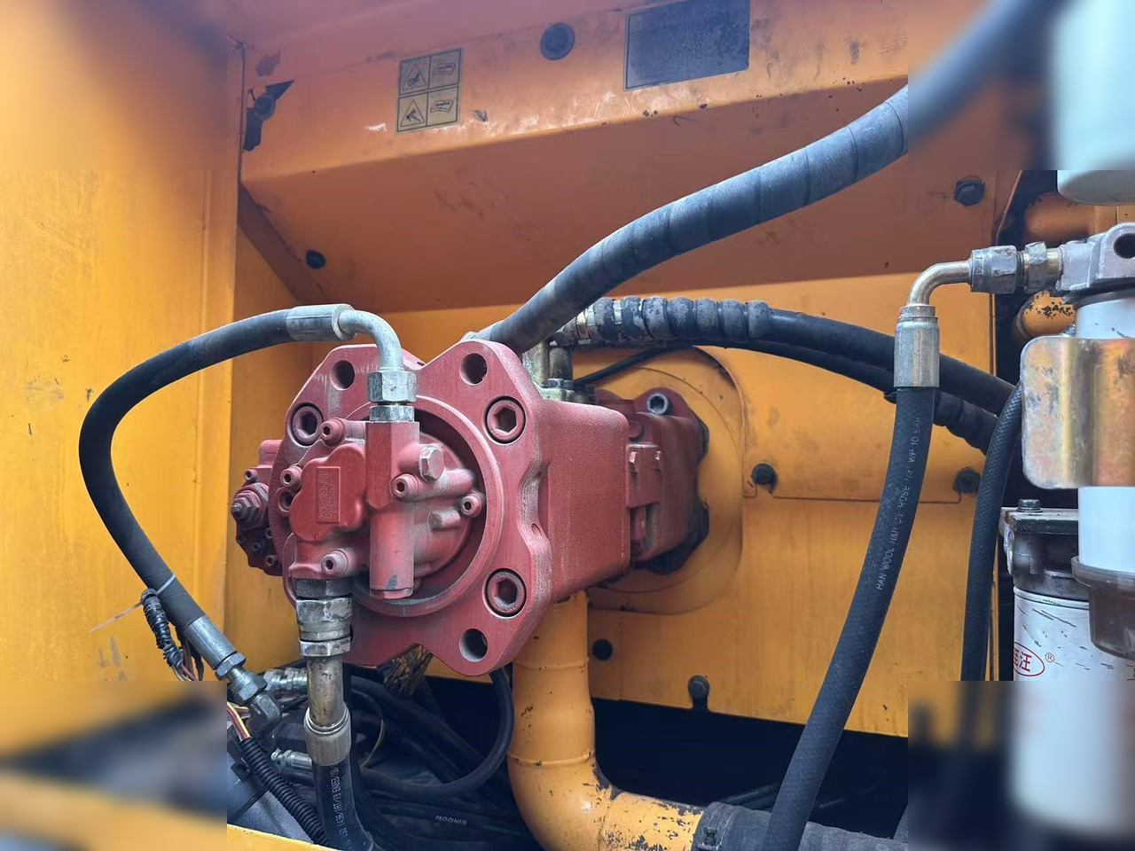 HYUNDAI ROBEX 210 LC-7 - מחפר סורק: תמונה 4 HYUNDAI ROBEX 210 LC-7 - מחפר סורק: תמונה 4