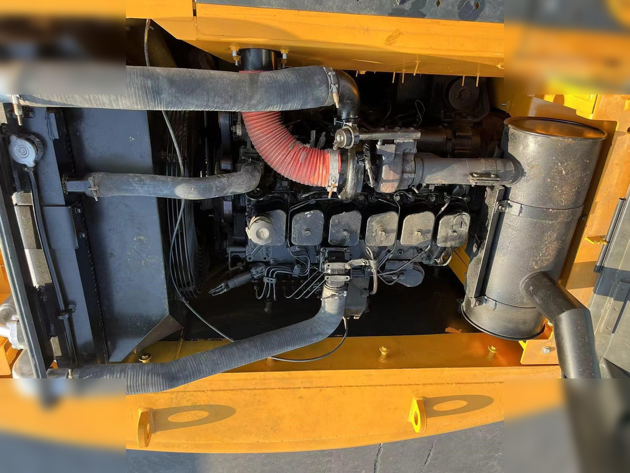 מחפר גלגלים HYUNDAI ROBEX 210W-9S: תמונה 9