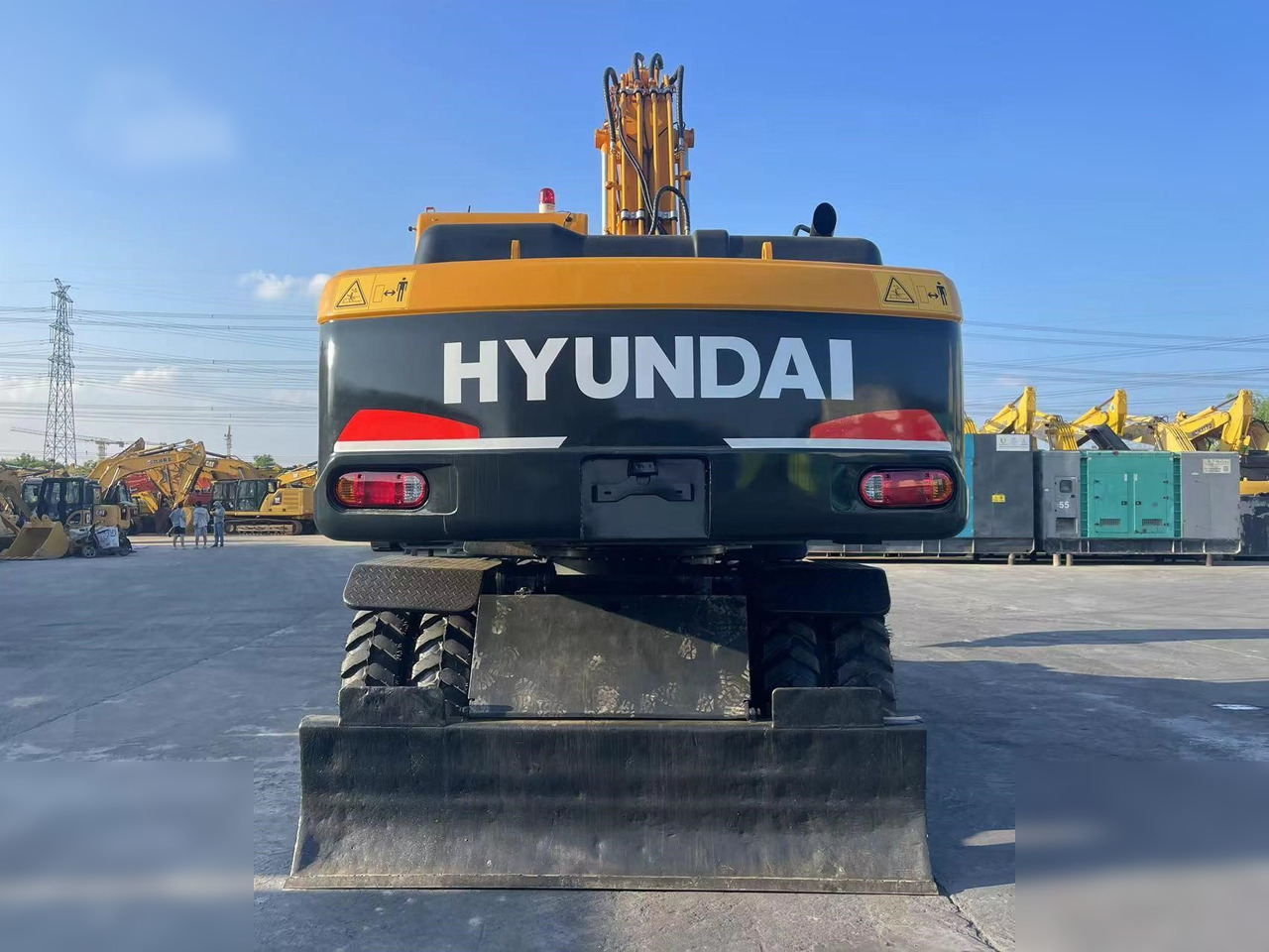 מחפר גלגלים HYUNDAI ROBEX 210W-9S: תמונה 6