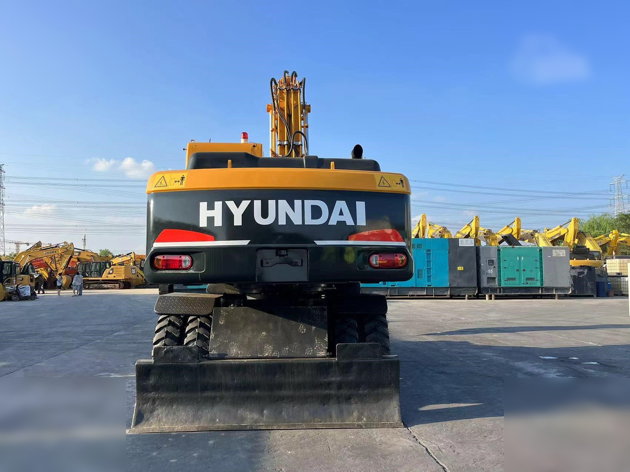 HYUNDAI ROBEX 210W-9 - מחפר גלגלים: תמונה 3 HYUNDAI ROBEX 210W-9 - מחפר גלגלים: תמונה 3