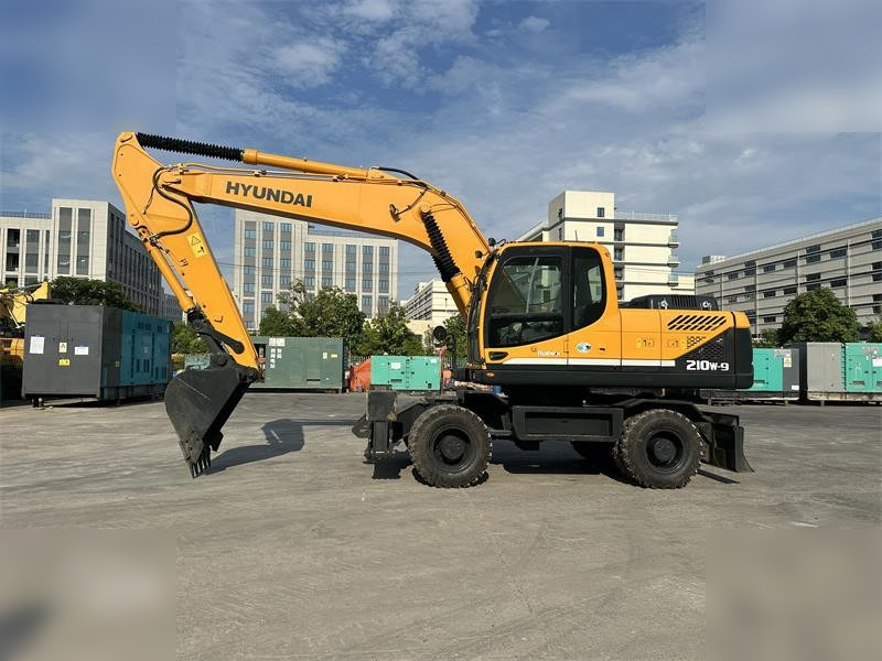 HYUNDAI ROBEX 210W-9 - מחפר גלגלים: תמונה 1 HYUNDAI ROBEX 210W-9 - מחפר גלגלים: תמונה 1