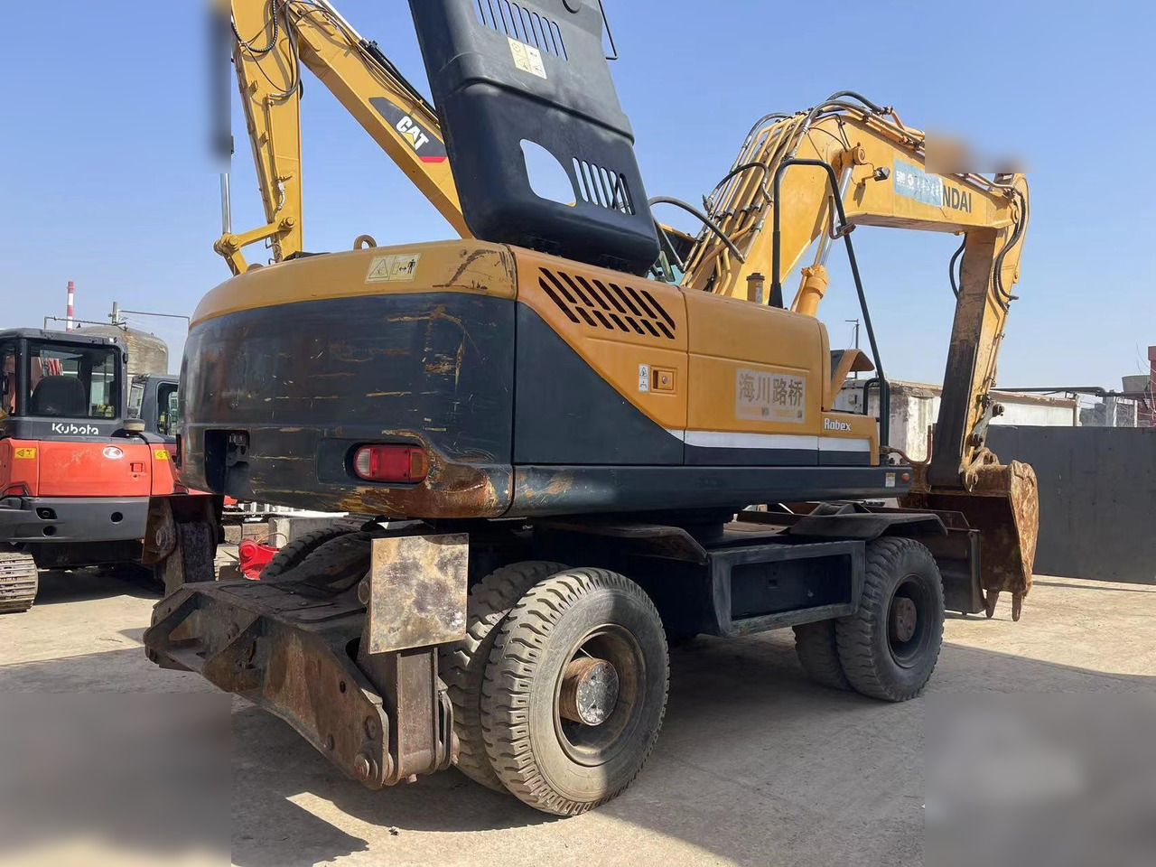 HYUNDAI ROBEX 210W-9 - מחפר גלגלים: תמונה 3 HYUNDAI ROBEX 210W-9 - מחפר גלגלים: תמונה 3