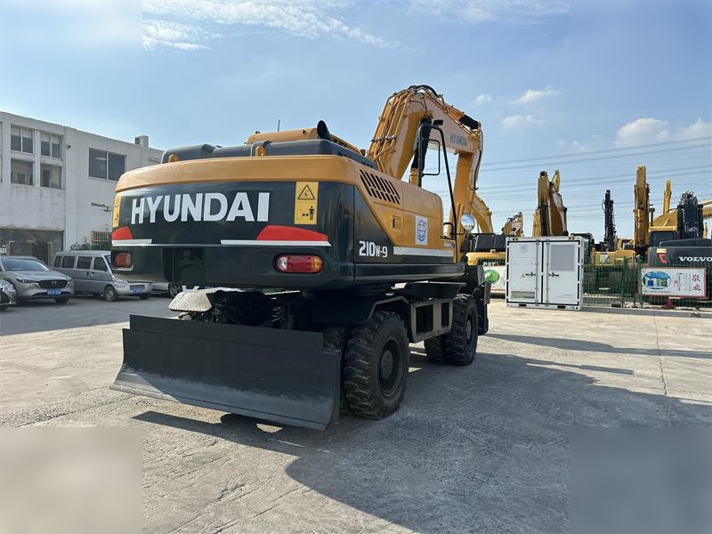 HYUNDAI ROBEX 210W-9 - מחפר גלגלים: תמונה 3 HYUNDAI ROBEX 210W-9 - מחפר גלגלים: תמונה 3