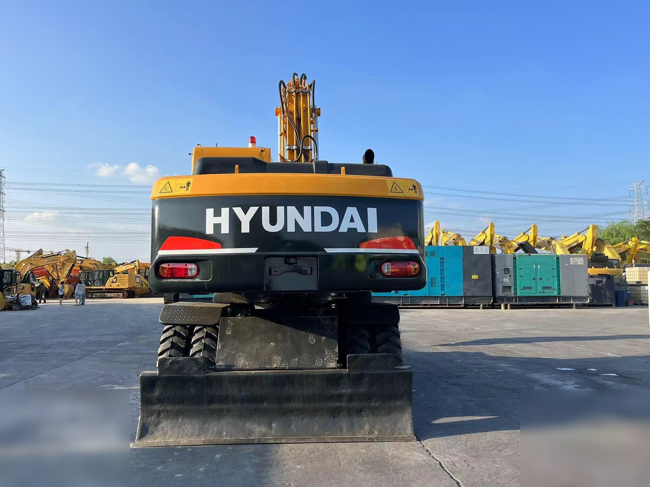 HYUNDAI ROBEX 210W-9 - מחפר גלגלים: תמונה 3 HYUNDAI ROBEX 210W-9 - מחפר גלגלים: תמונה 3