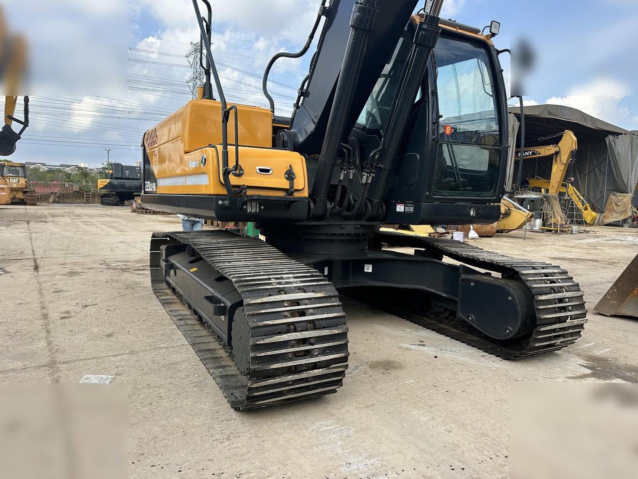 HYUNDAI ROBEX 220 LC-9S - מחפר סורק: תמונה 3 HYUNDAI ROBEX 220 LC-9S - מחפר סורק: תמונה 3