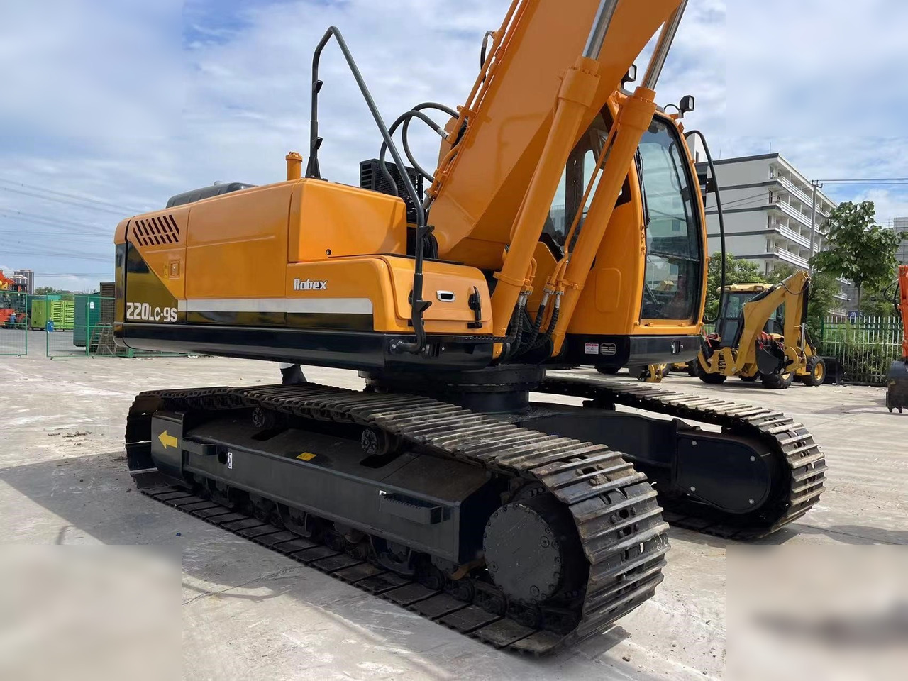 HYUNDAI ROBEX 220 LC-9S - מחפר סורק: תמונה 3 HYUNDAI ROBEX 220 LC-9S - מחפר סורק: תמונה 3