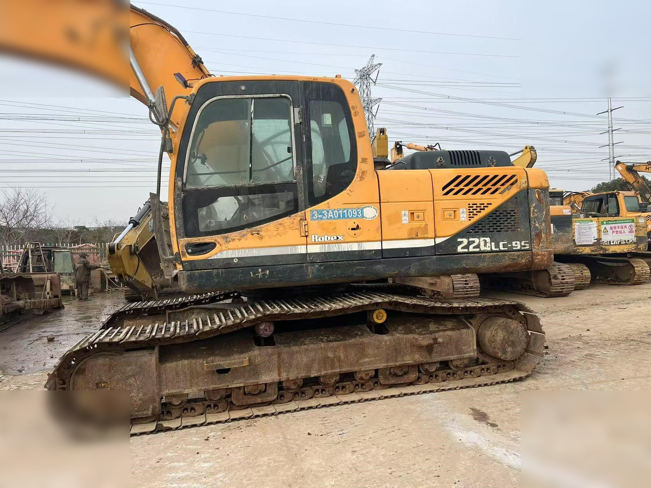 HYUNDAI ROBEX 220 LC-9S - מחפר סורק: תמונה 5 HYUNDAI ROBEX 220 LC-9S - מחפר סורק: תמונה 5