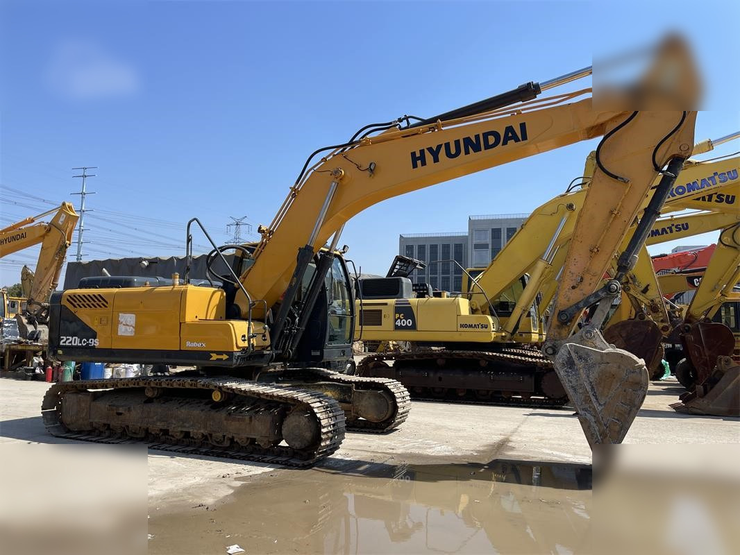 HYUNDAI ROBEX 220 LC-9S - מחפר סורק: תמונה 3 HYUNDAI ROBEX 220 LC-9S - מחפר סורק: תמונה 3