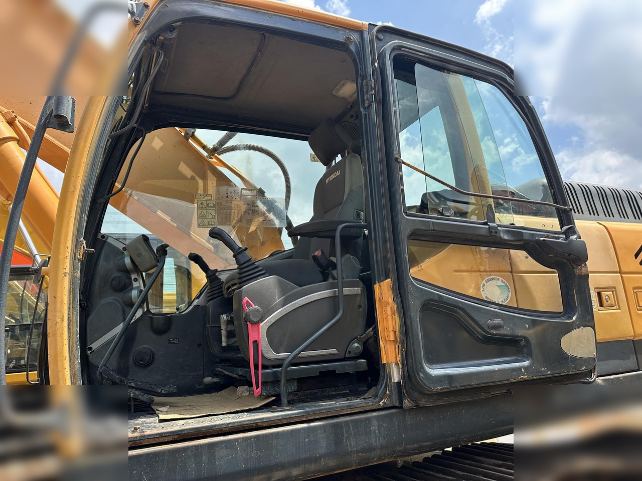 מחפר סורק HYUNDAI ROBEX 305 LC-7: תמונה 9