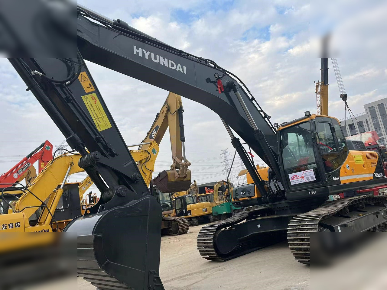 HYUNDAI ROBEX 305 LC-9T - מחפר סורק: תמונה 4 HYUNDAI ROBEX 305 LC-9T - מחפר סורק: תמונה 4
