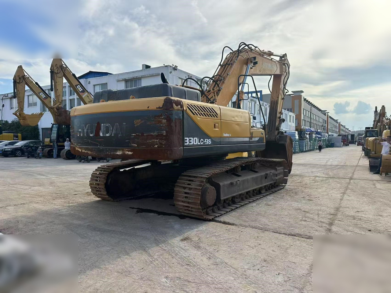 HYUNDAI ROBEX 330 LC-9S - מחפר סורק: תמונה 3 HYUNDAI ROBEX 330 LC-9S - מחפר סורק: תמונה 3