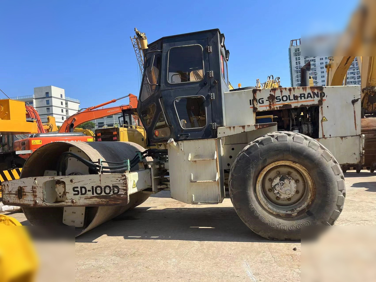 INGERSOLL-RAND SD100D - רולר: תמונה 4 INGERSOLL-RAND SD100D - רולר: תמונה 4