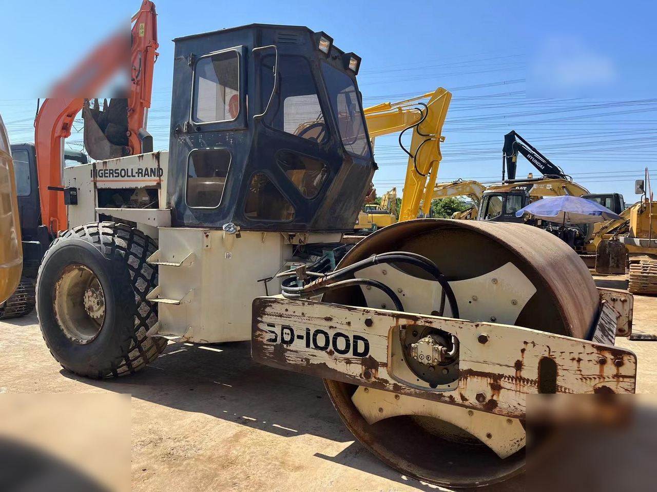 INGERSOLL-RAND SD100D - רולר: תמונה 2 INGERSOLL-RAND SD100D - רולר: תמונה 2