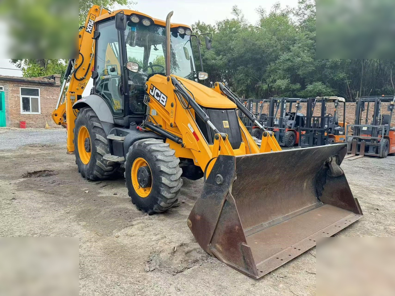 מחפרון JCB 3CX: תמונה 9