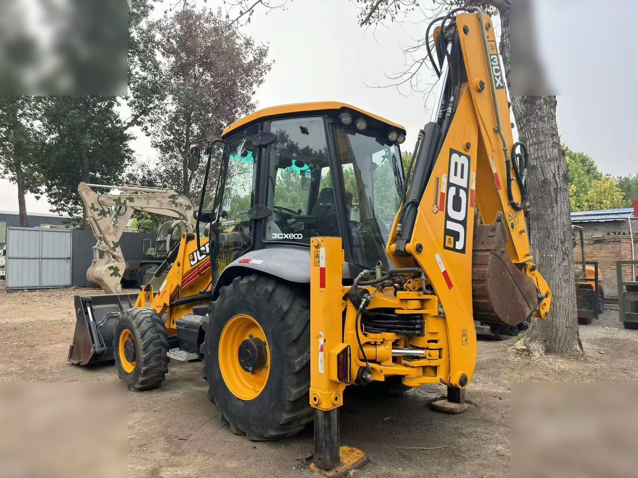JCB 3CX - מחפרון: תמונה 1 JCB 3CX - מחפרון: תמונה 1