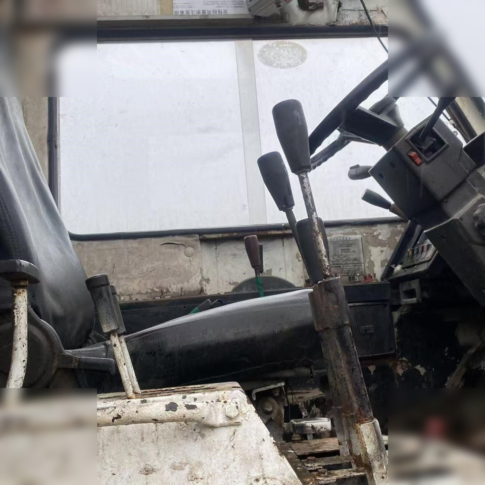 KATO SS500 - עגורן שטח מחוספס: תמונה 5 KATO SS500 - עגורן שטח מחוספס: תמונה 5