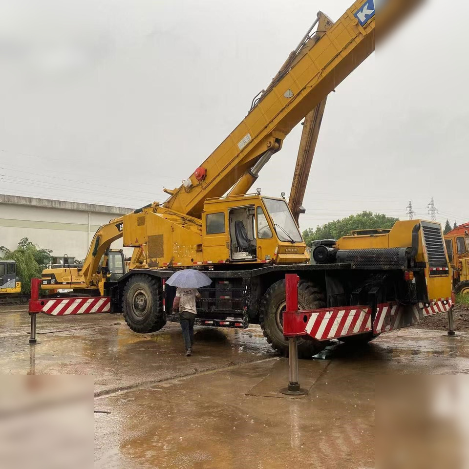 KATO SS500 - עגורן שטח מחוספס: תמונה 2 KATO SS500 - עגורן שטח מחוספס: תמונה 2