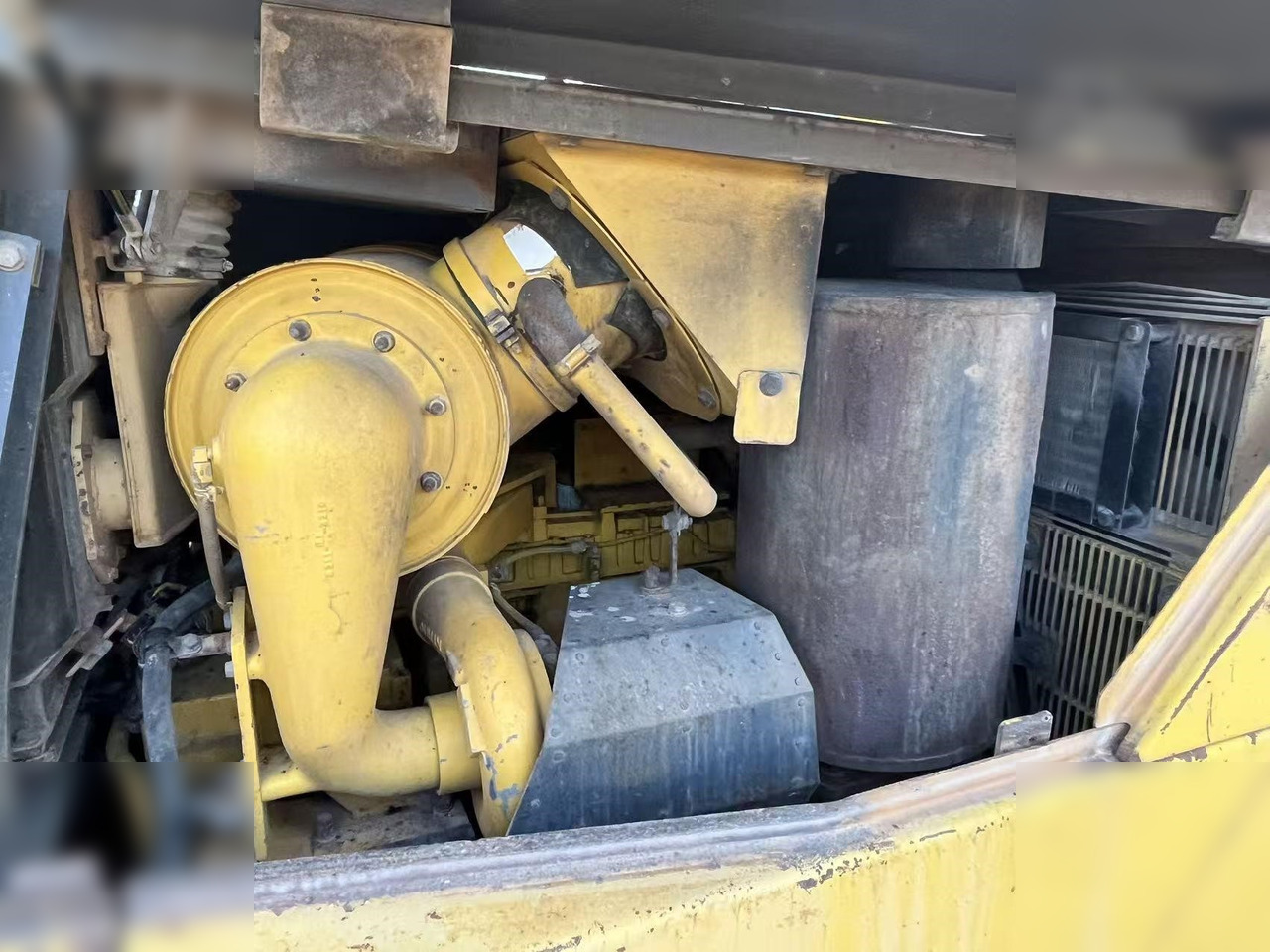 KOMATSU D155A-5 - דחפור: תמונה 5 KOMATSU D155A-5 - דחפור: תמונה 5