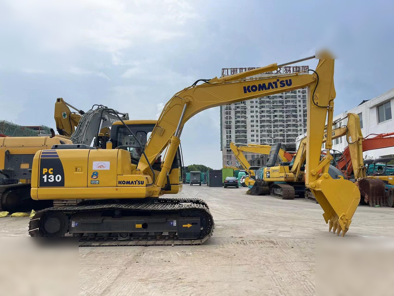 מחפר סורק KOMATSU PC130-7: תמונה 7