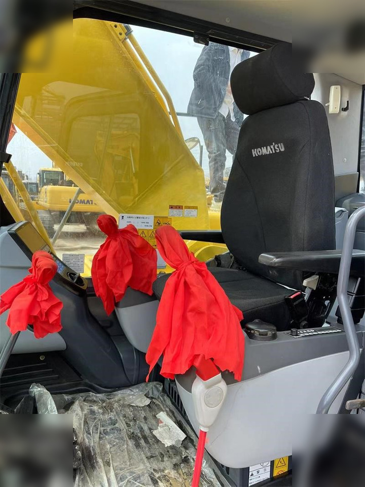 KOMATSU PC200-8 - מחפר סורק: תמונה 4 KOMATSU PC200-8 - מחפר סורק: תמונה 4