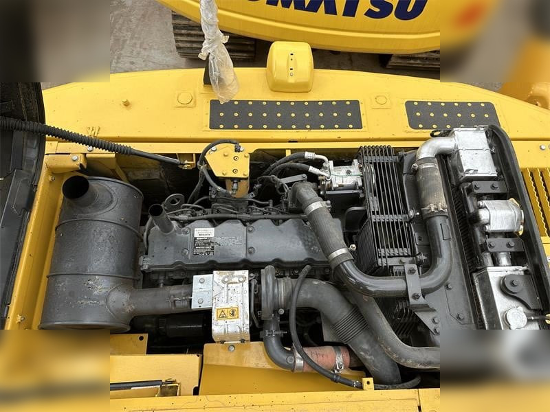 מחפר סורק KOMATSU PC200-8: תמונה 7