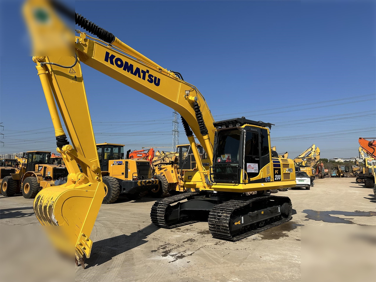 KOMATSU PC200-8 - מחפר סורק: תמונה 2 KOMATSU PC200-8 - מחפר סורק: תמונה 2
