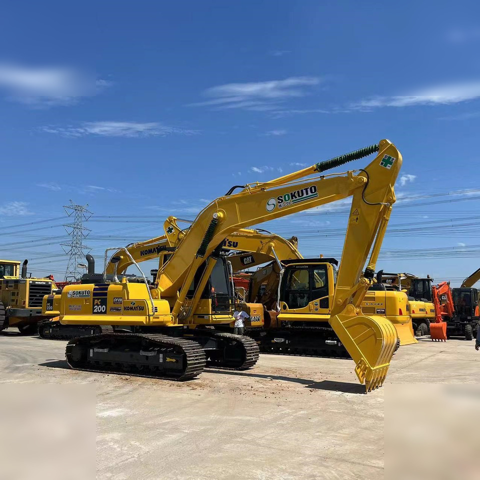 KOMATSU PC200-8 - מחפר סורק: תמונה 1 KOMATSU PC200-8 - מחפר סורק: תמונה 1