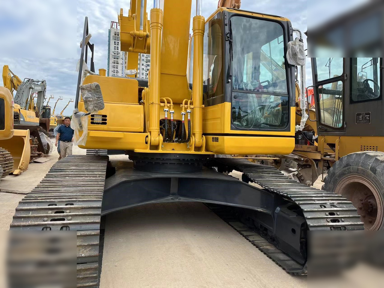 KOMATSU PC210 LC-8 - מחפר סורק: תמונה 2 KOMATSU PC210 LC-8 - מחפר סורק: תמונה 2