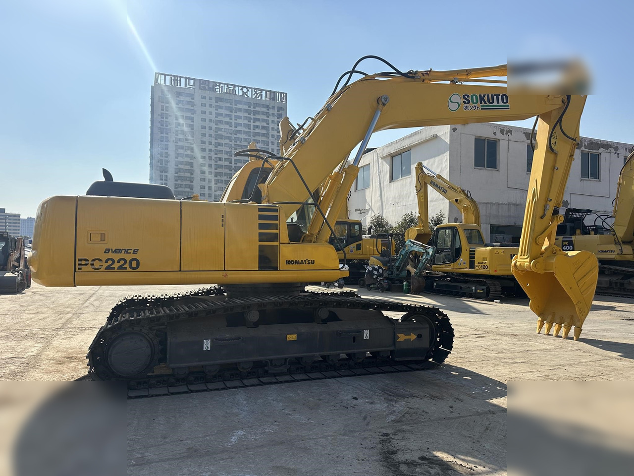 KOMATSU PC220-6 - מחפר סורק: תמונה 4 KOMATSU PC220-6 - מחפר סורק: תמונה 4