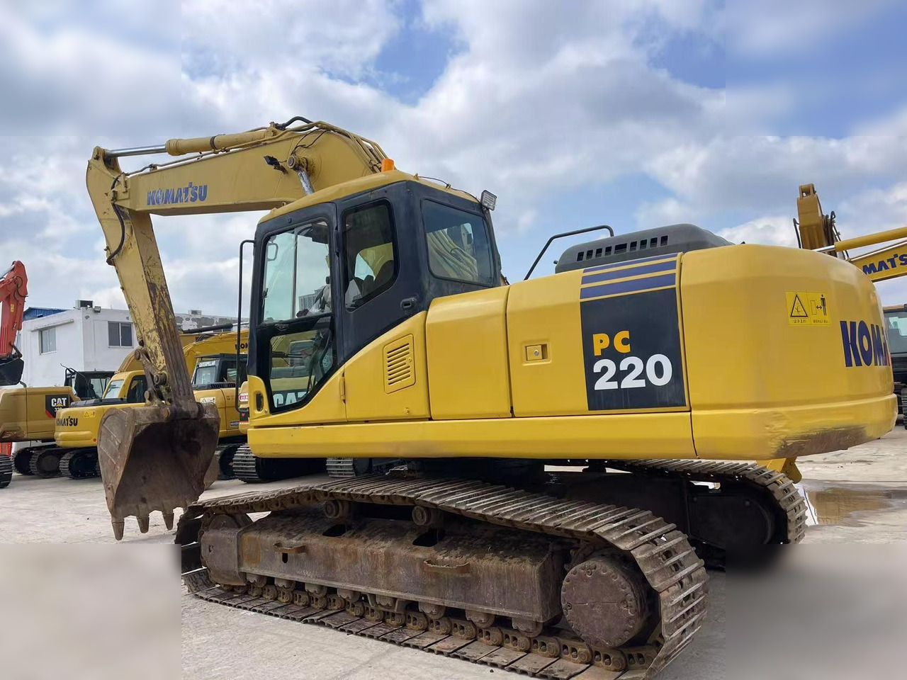 KOMATSU PC220-7 - מחפר סורק: תמונה 2 KOMATSU PC220-7 - מחפר סורק: תמונה 2