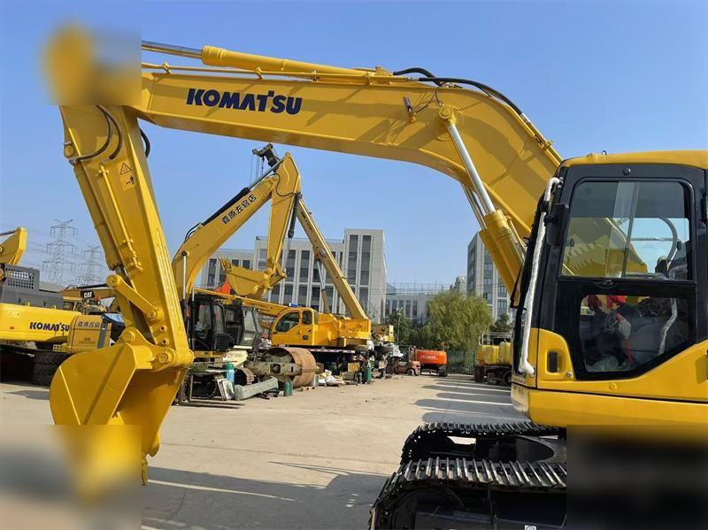 KOMATSU PC220-7 - מחפר סורק: תמונה 4 KOMATSU PC220-7 - מחפר סורק: תמונה 4
