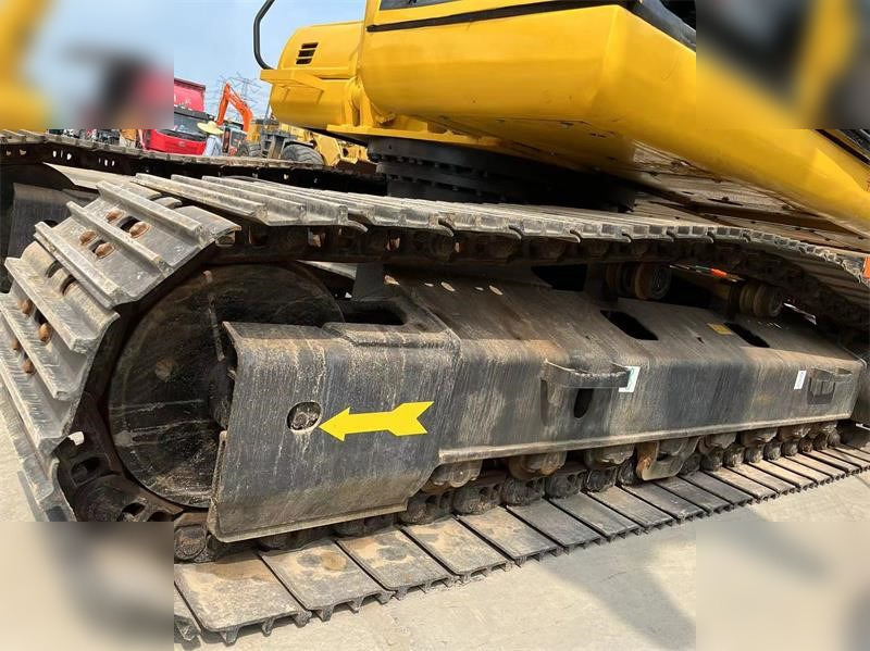 KOMATSU PC220-7 - מחפר סורק: תמונה 2 KOMATSU PC220-7 - מחפר סורק: תמונה 2