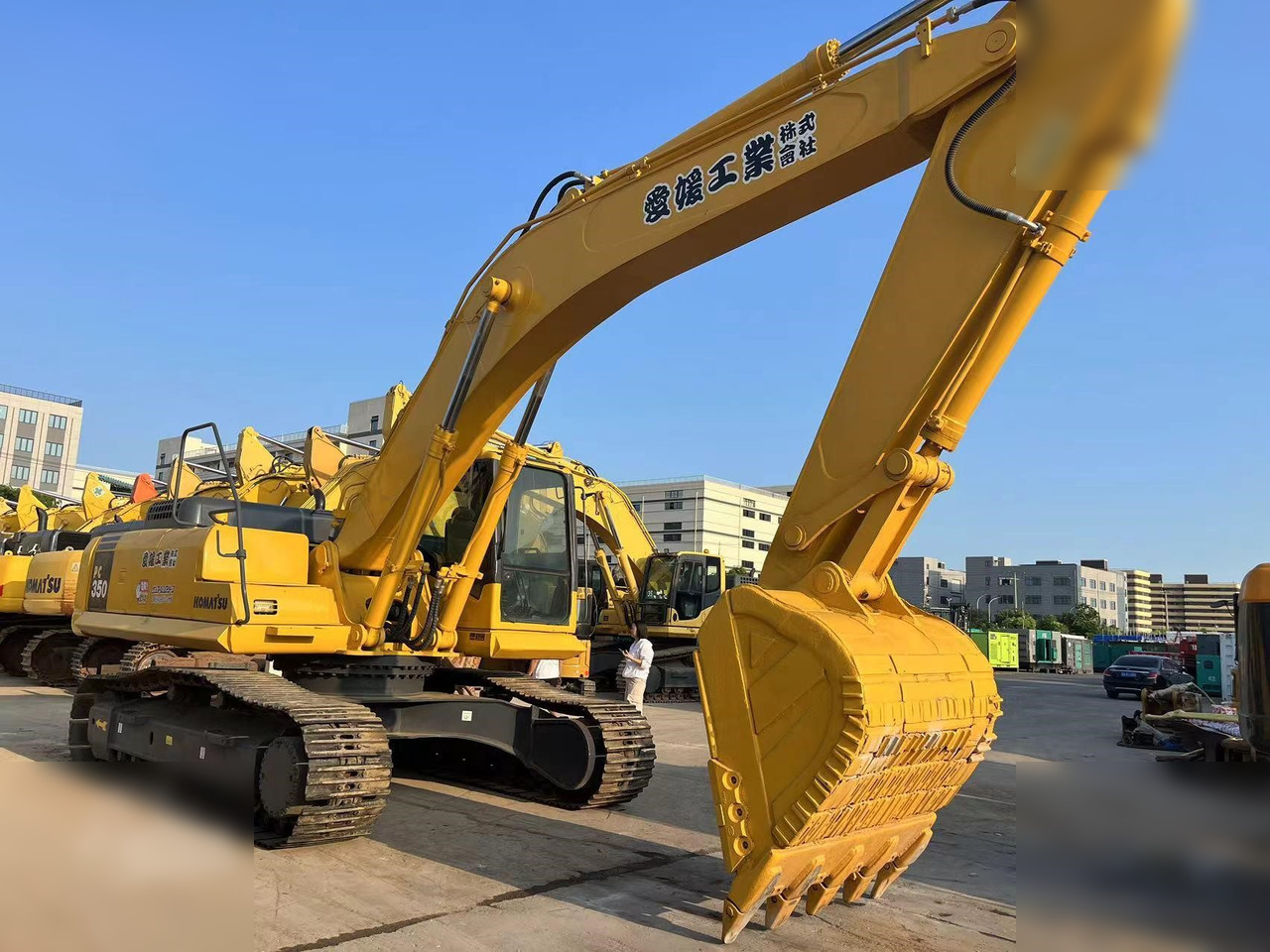 KOMATSU PC350-7 - מחפר סורק: תמונה 1 KOMATSU PC350-7 - מחפר סורק: תמונה 1